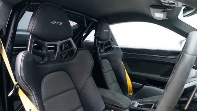 Porsche 911 (72 Reg) 4.0 GT3 PDK (Clubsport) Image 3