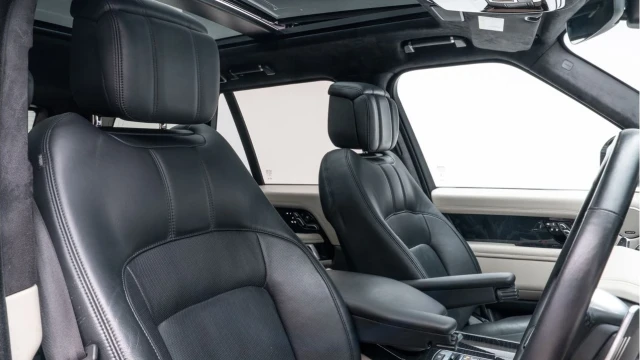 Land Rover Range Rover (18 Reg) 2.0 P400e Autobiography Hybrid Image 3