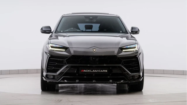 Lamborghini Urus (71 Reg) 4.0 V8 (Nero) Image 7