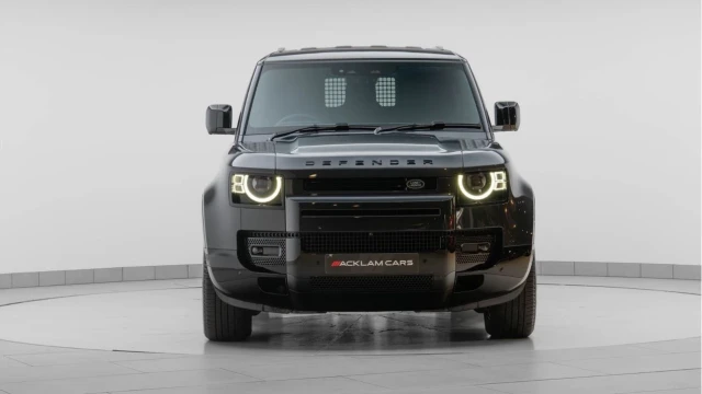 Land Rover Defender (74 Reg) 110 3.0 D250 X-Dynamic HSE Hard Top Commercial (3 Seat) (+VAT) Image 8