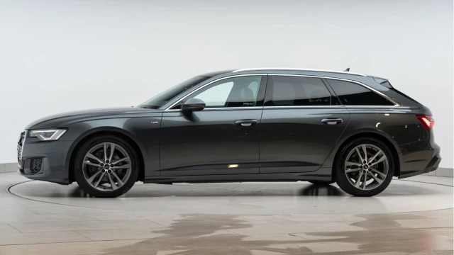 Audi A6 (73 Reg) 2.0 40TDI S-Line Quattro Avant Image 4