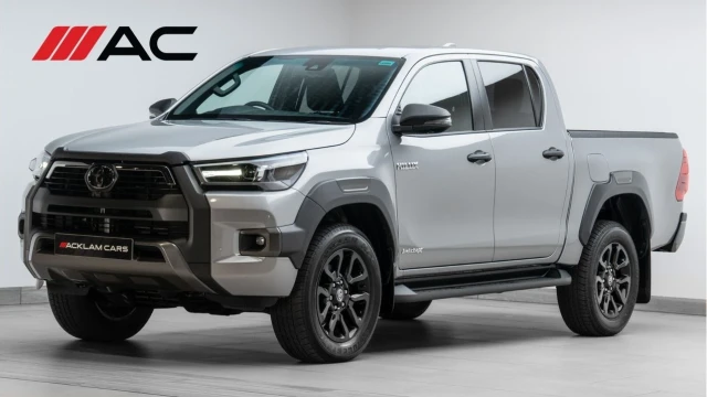 Toyota Hi-Lux (72 Reg) 2.8 D-4D Invincible X 4WD (+VAT) Image 1