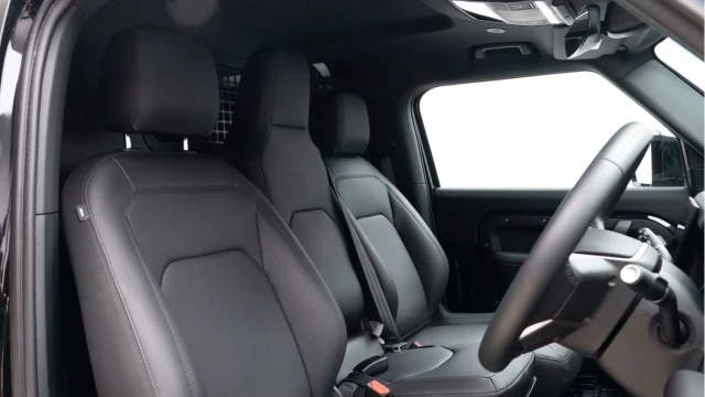 Land Rover Defender (25 Reg) 90 3.0 D250 S Hard Top Commercial (3 Seat) (Bespoke) (+VAT) Image 3