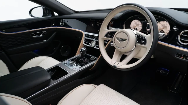 Bentley Flying Spur Mulliner (73 Reg) 6.0 W12 (Blackline) Image 2