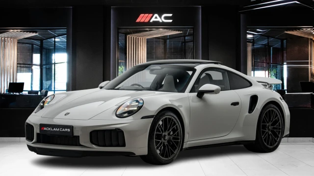 Porsche 911 Image 1