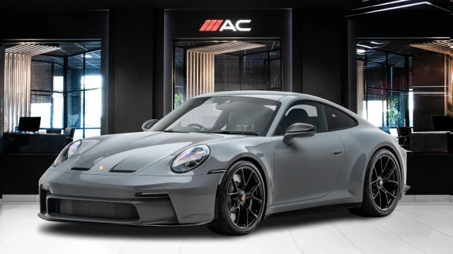 Porsche 911 Image 1