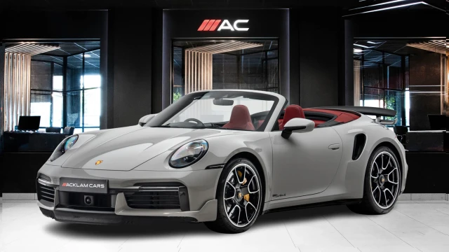 Porsche 911 Image 1