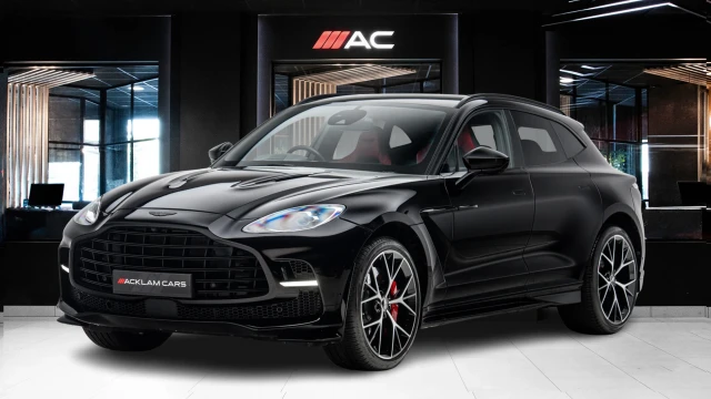 Aston Martin DBX 707 Image 1