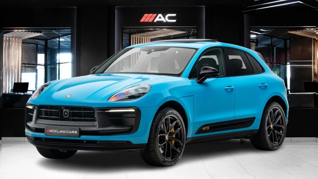 Porsche Macan Image 1