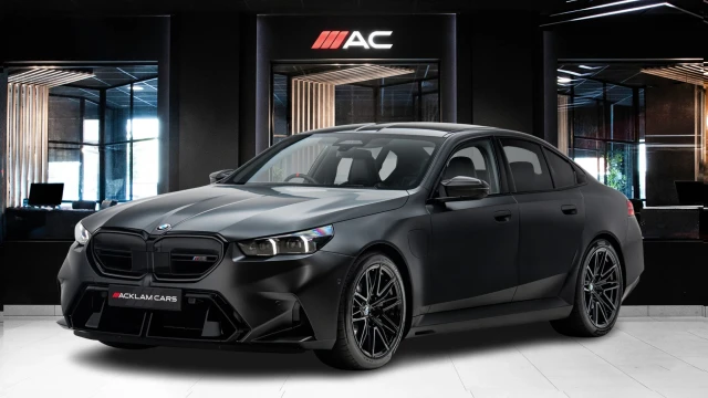BMW M5 Image 1