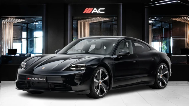 Porsche Taycan Image 1
