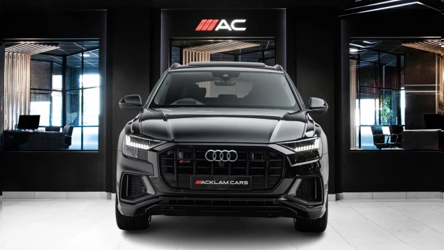 Audi SQ8 Image 2