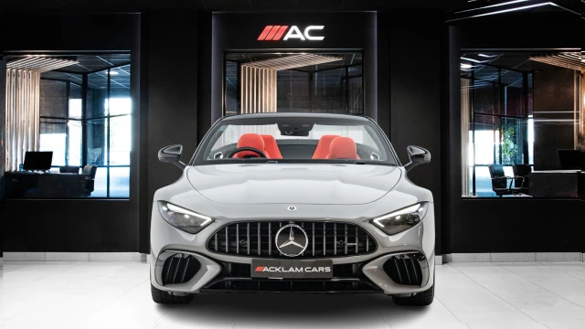 Mercedes-Benz SL Image 2