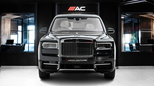 Rolls-Royce Cullinan Image 2
