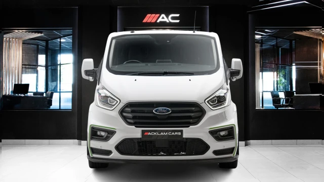 Ford Transit Custom Image 2
