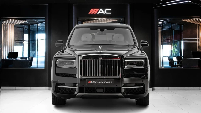 Rolls-Royce Cullinan Image 2