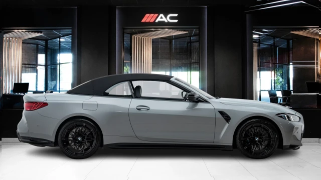 BMW M4 Image 3