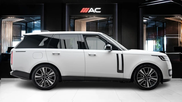 Land Rover Range Rover Image 3