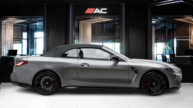 BMW M4 Image 3
