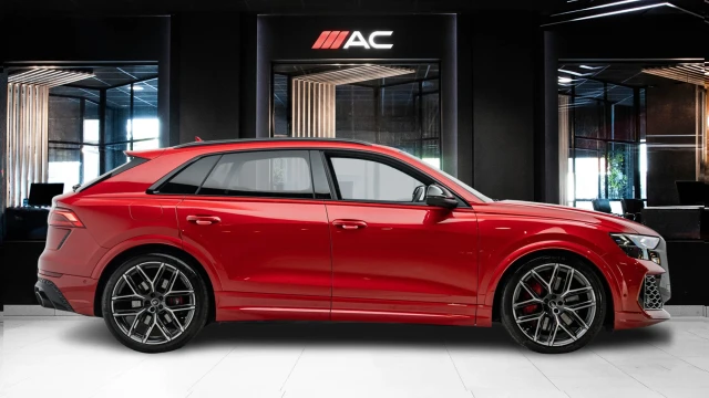 Audi RSQ8 Image 3
