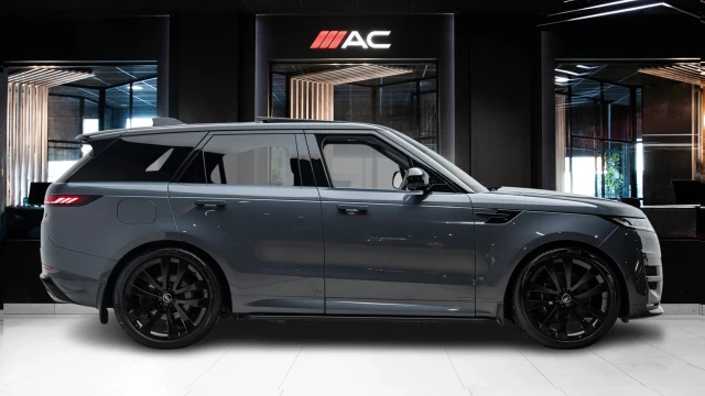 Land Rover Range Rover Sport Image 3