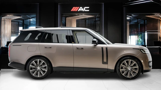 Land Rover Range Rover Image 3