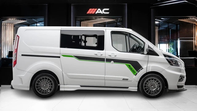 Ford Transit Custom Image 3