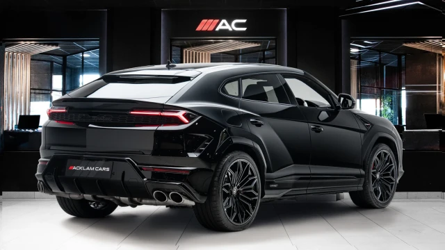 Lamborghini Urus Image 4