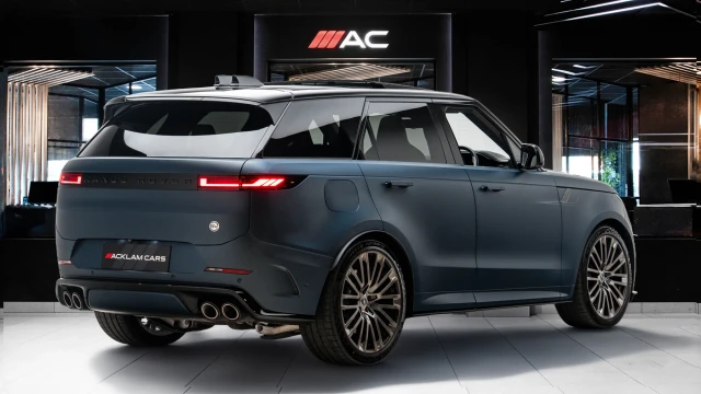 Land Rover Range Rover Sport Image 4