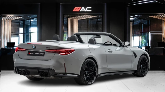 BMW M4 Image 4