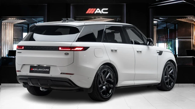 Land Rover Range Rover Sport Image 4