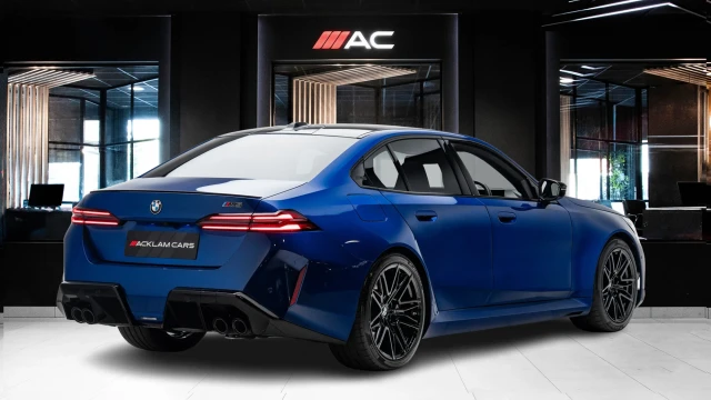 BMW M5 Image 4