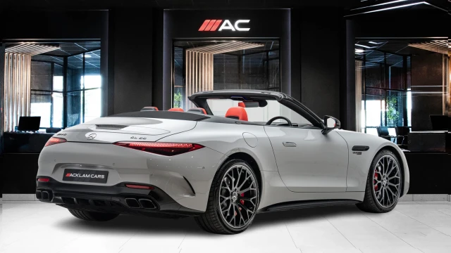Mercedes-Benz SL Image 4