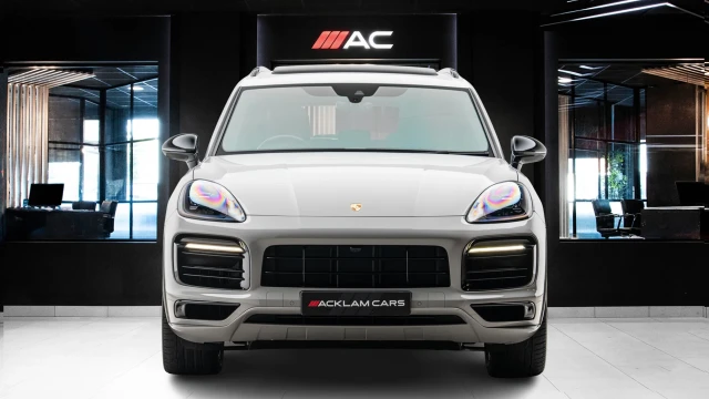 Porsche Cayenne Image 6
