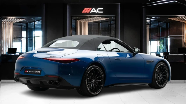 Mercedes-Benz SL Image 7