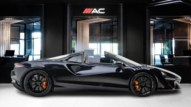 McLaren Artura Image 5