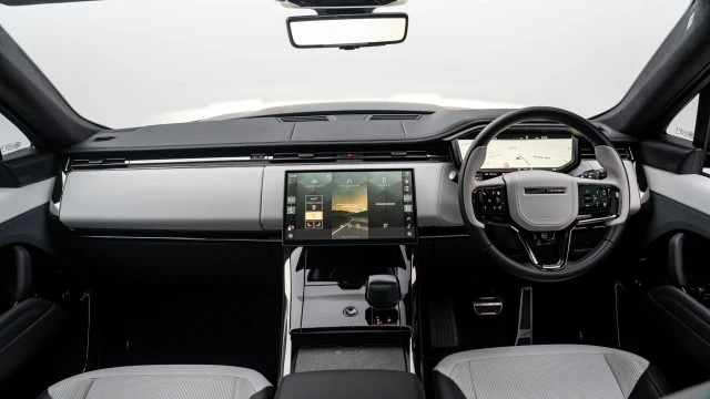 Land Rover Range Rover Sport Image 5