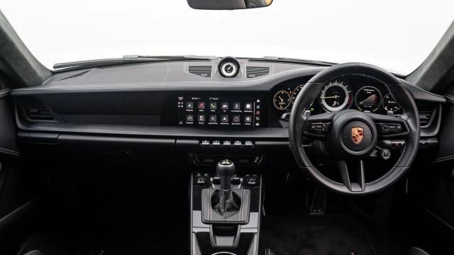Porsche 911 Image 5