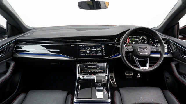 Audi RSQ8 Image 5