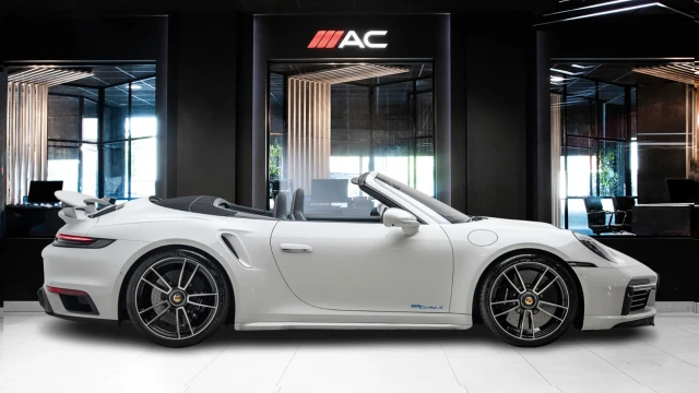 Porsche 911 Image 5