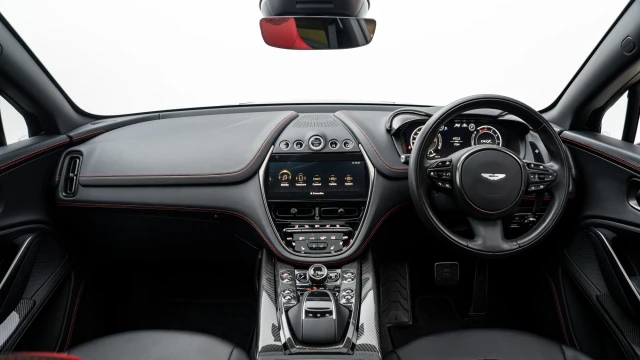 Aston Martin DBX 707 Image 5