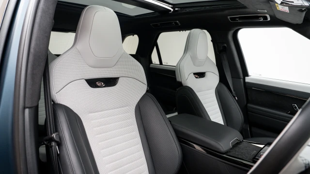 Land Rover Range Rover Sport Image 6