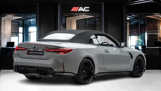 BMW M4 Image 6