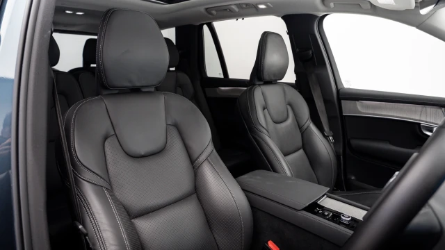 Volvo XC90 Image 6