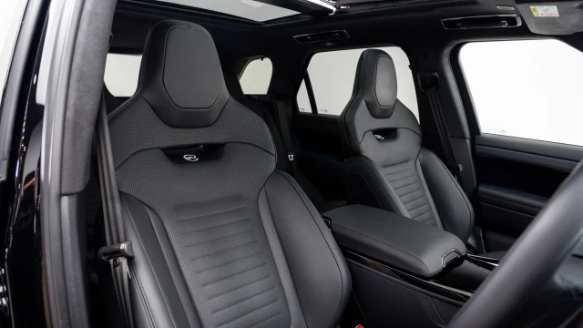 Land Rover Range Rover Sport Image 6