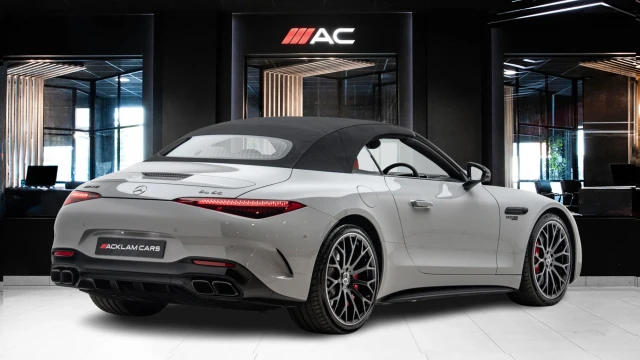 Mercedes-Benz SL Image 6