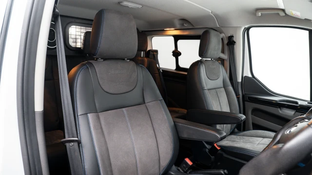 Ford Transit Custom Image 6