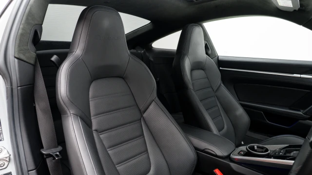 Porsche 911 Image 5