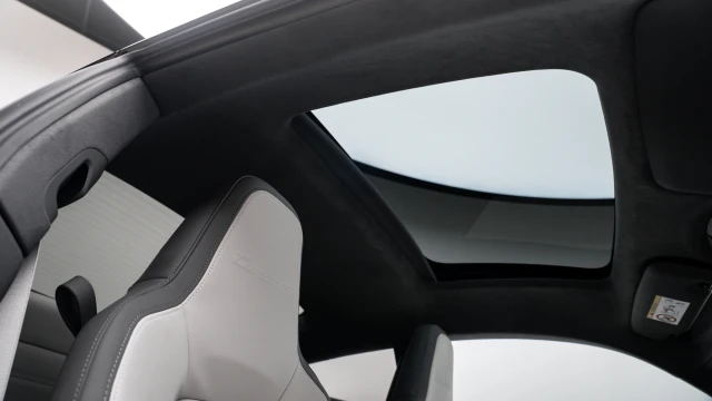 Porsche 911 Image 7