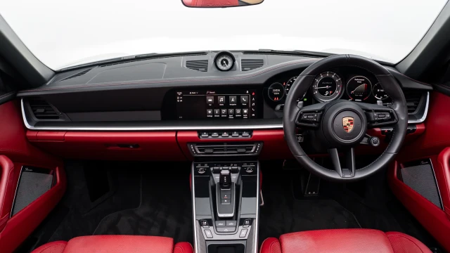 Porsche 911 Image 8